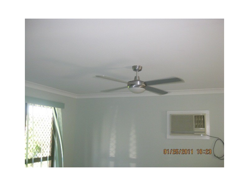 2 Des Arts Place, Wulkuraka QLD 4305