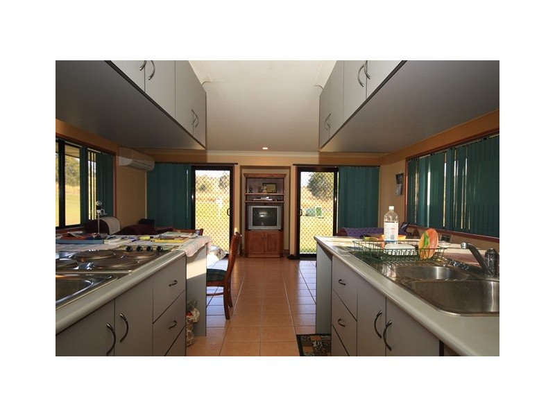 6 Bauer Street, Lowood QLD 4311