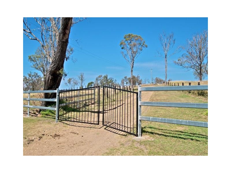 274 Steeleys Rd, Moombra QLD 4312