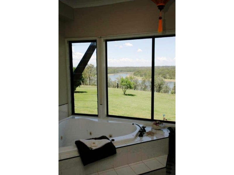 274 Steeleys Rd, Moombra QLD 4312