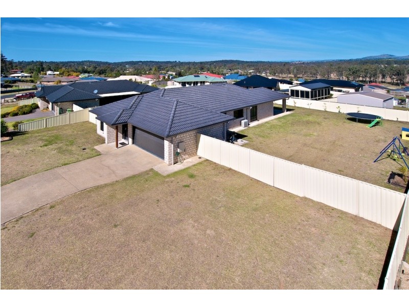 64 Titmarsh Cct, Fernvale QLD 4306