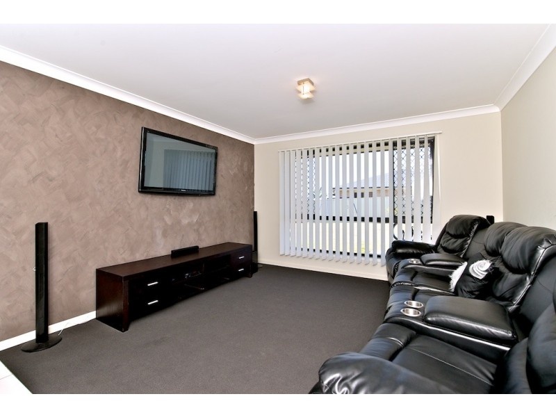64 Titmarsh Cct, Fernvale QLD 4306