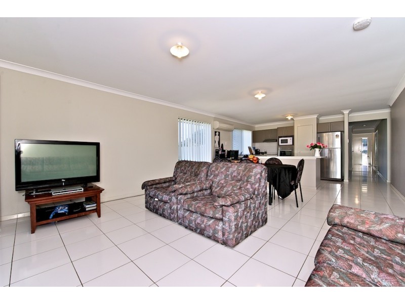 64 Titmarsh Cct, Fernvale QLD 4306