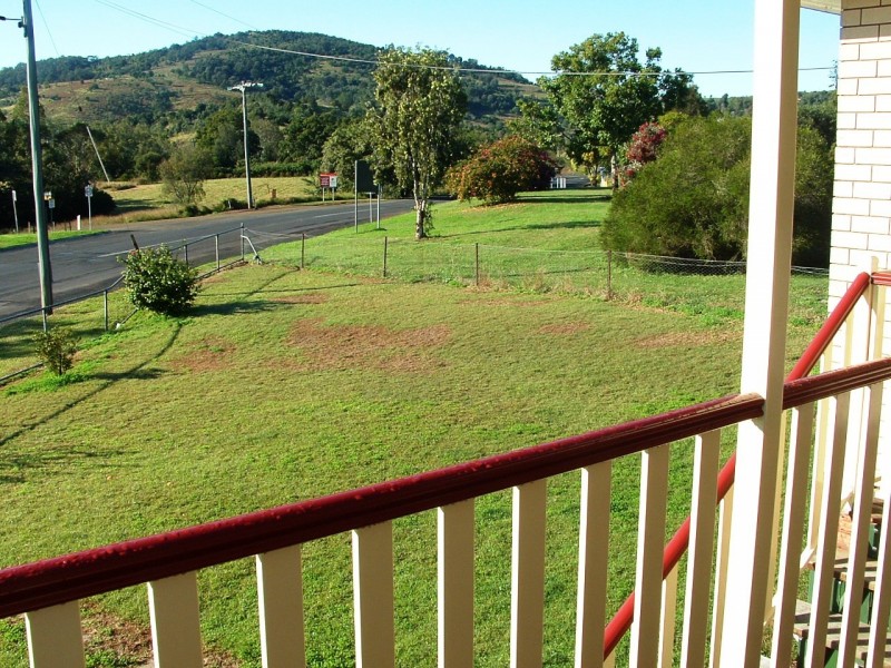 103 Railway St, Lowood QLD 4311