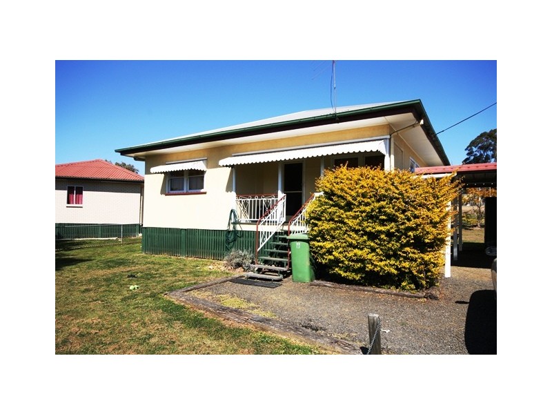 101 Railway Street, Lowood QLD 4311