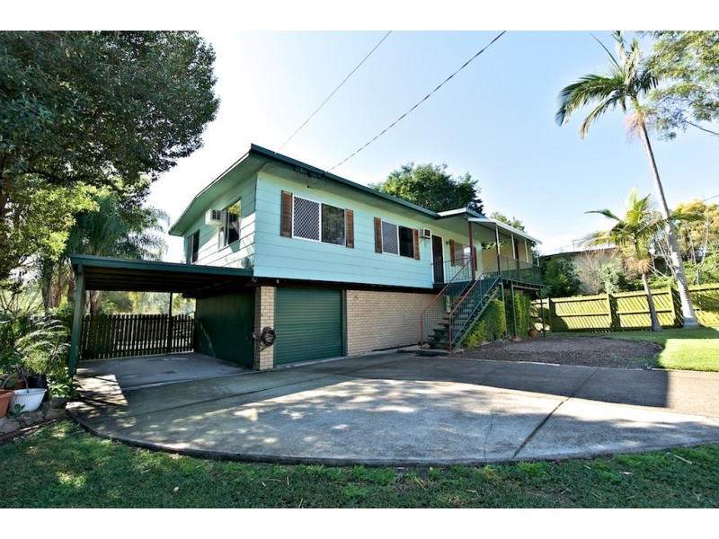 15 Prunda Parade, Raceview QLD 4305