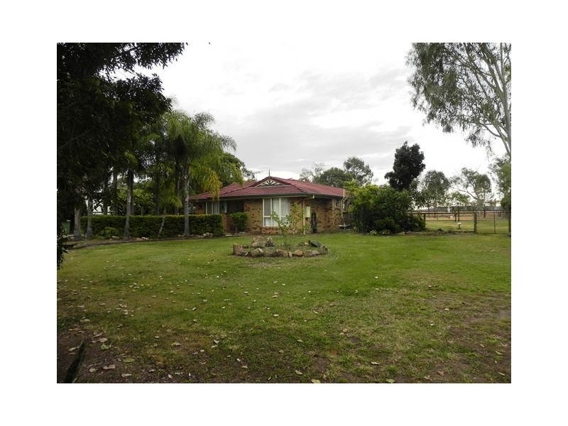 25 Schmidt Rd, Fernvale QLD 4306
