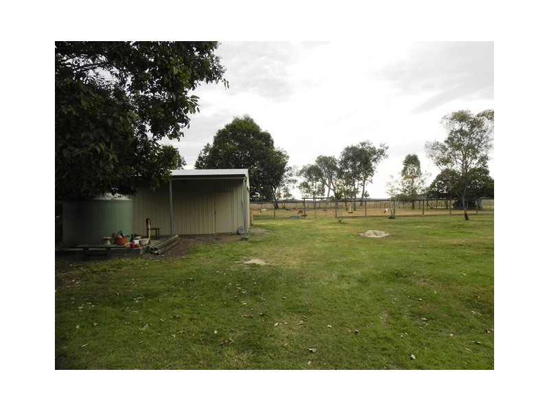 25 Schmidt Rd, Fernvale QLD 4306