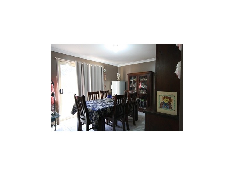 25 Schmidt Rd, Fernvale QLD 4306