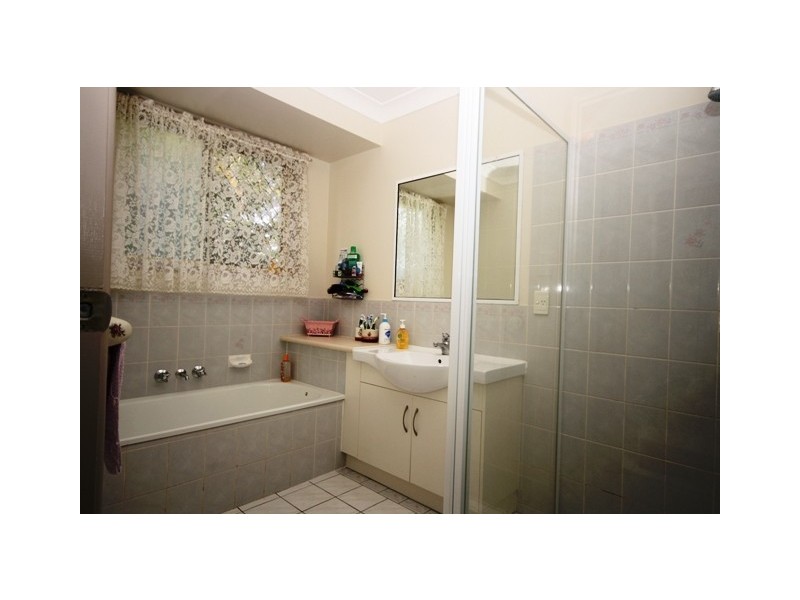 25 Schmidt Rd, Fernvale QLD 4306