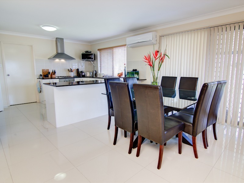 2 Bolingbroke Street, Fernvale QLD 4306