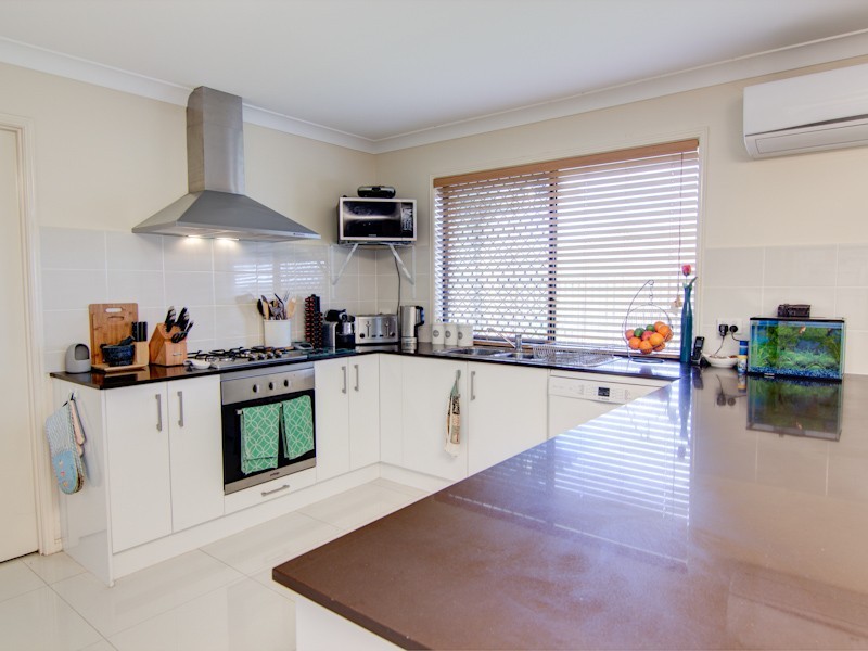 2 Bolingbroke Street, Fernvale QLD 4306