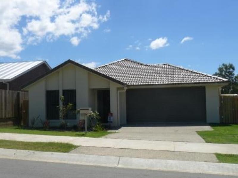 8 Biella Street, Leichhardt QLD 4305