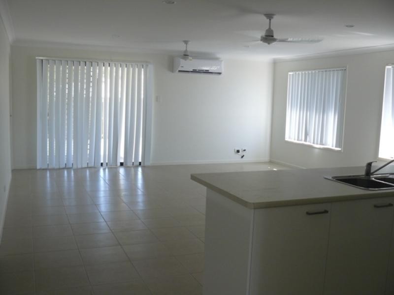 8 Biella Street, Leichhardt QLD 4305