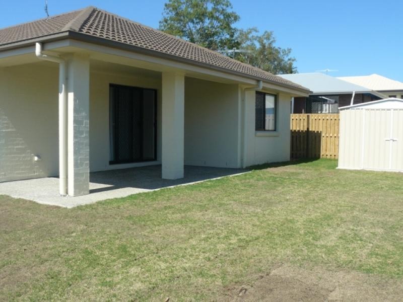 8 Biella Street, Leichhardt QLD 4305