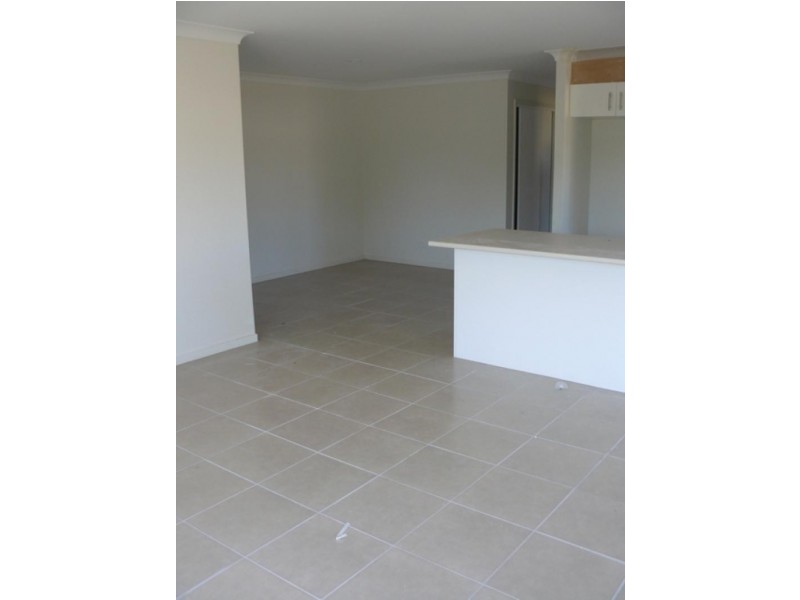 16 Biella St, Leichhardt QLD 4305