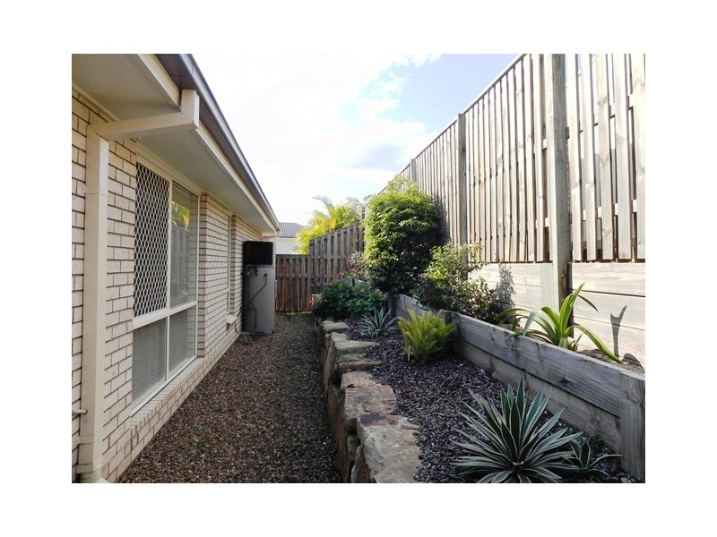 4 Willowood Place, Fernvale QLD 4306