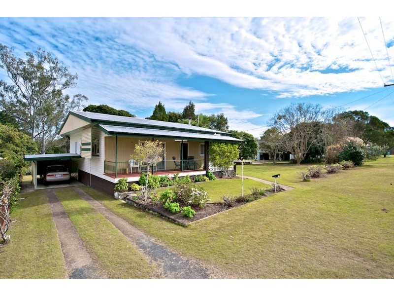 18 Pommer Street, Brassall QLD 4305