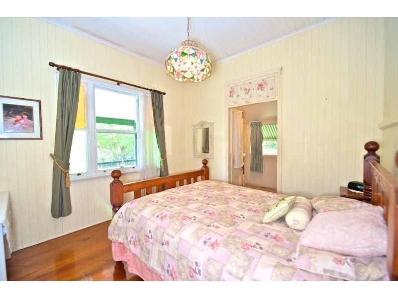 6 Cushing Street, North Ipswich QLD 4305