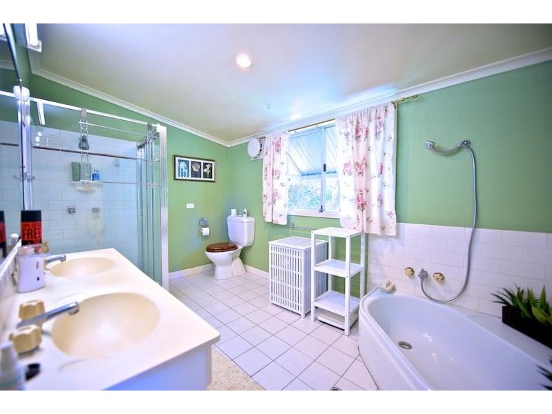 6 Cushing Street, North Ipswich QLD 4305