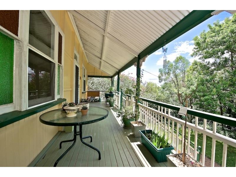 6 Cushing Street, North Ipswich QLD 4305