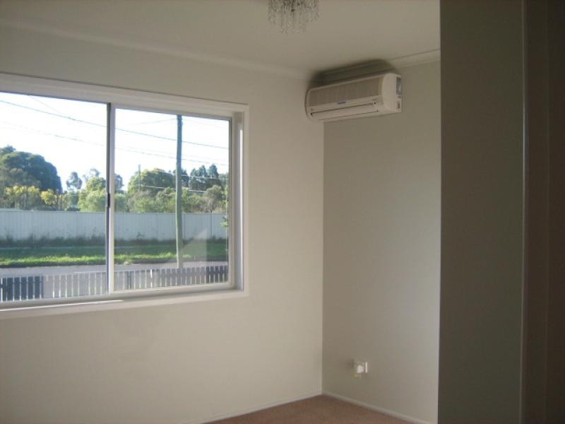 4 Cafferkey Street, One Mile QLD 4305