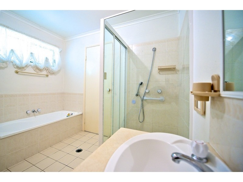 Unit 2/112 B Robertson Road, Ipswich QLD 4305