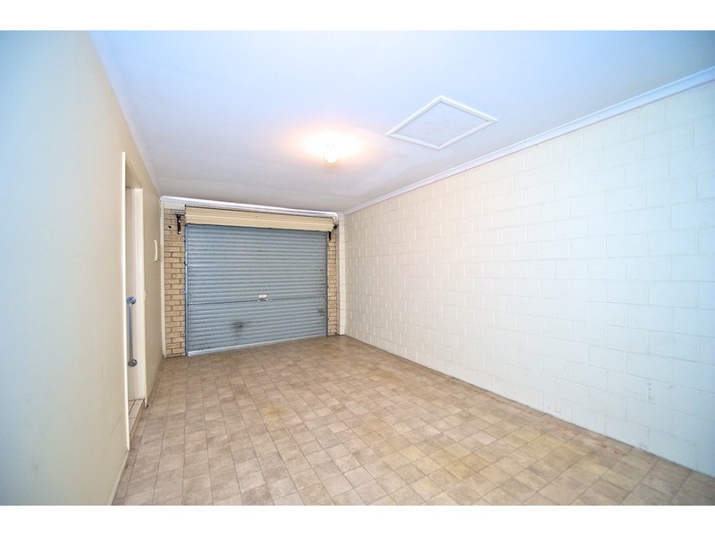 Unit 2/112 B Robertson Road, Ipswich QLD 4305