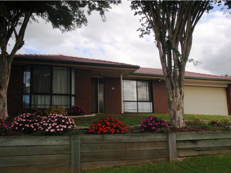 4 Dianthus Place, Flinders View QLD 4305