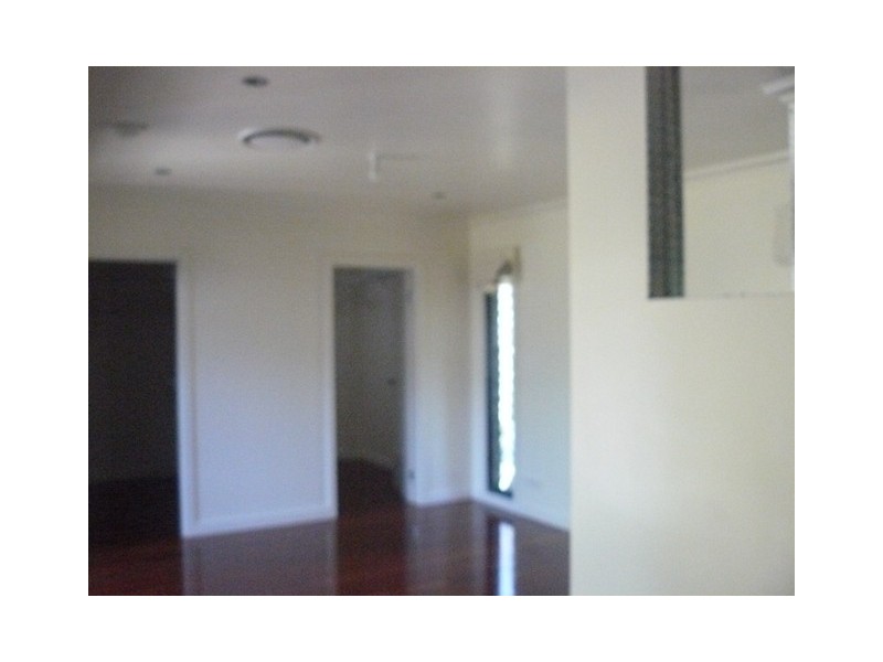 443 Brisbane Valley Highway, Pine Mountain QLD 4306