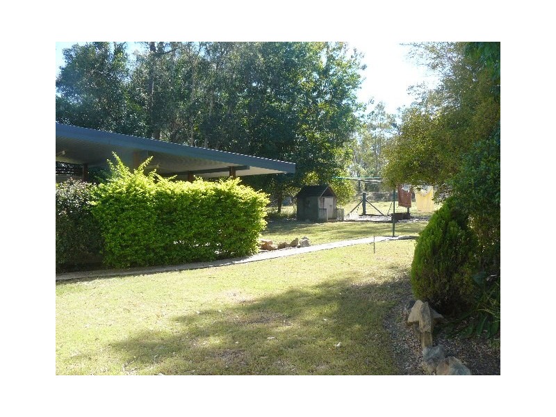 443 Brisbane Valley Highway, Pine Mountain QLD 4306