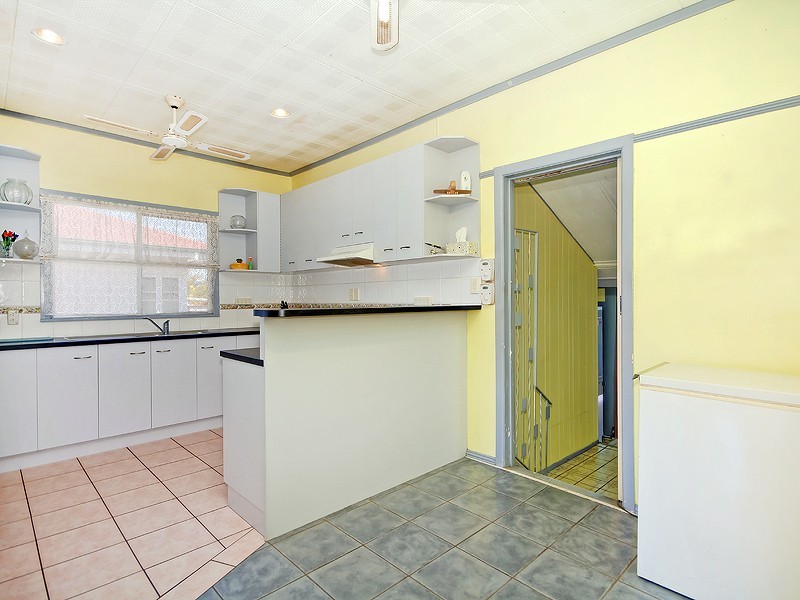 3 Gomer Street, Booval QLD 4304