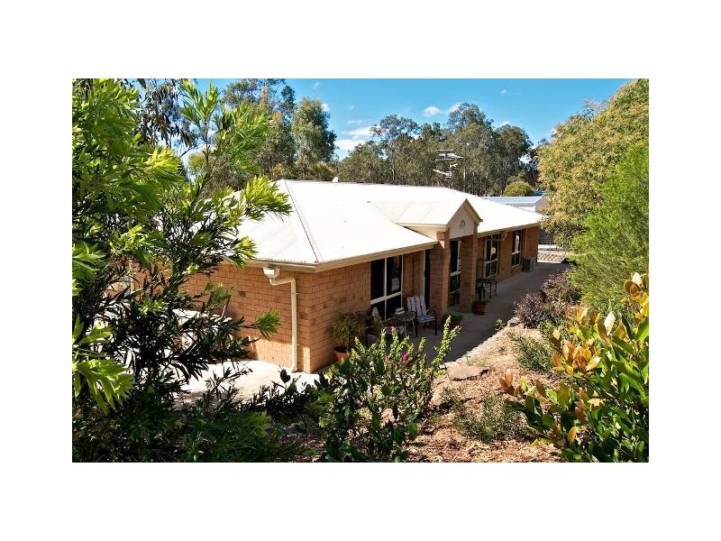1 Bertrand Ave, Kensington Grove QLD 4341