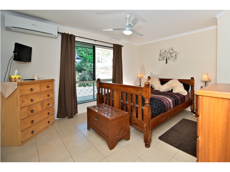 1 Bertrand Ave, Kensington Grove QLD 4341