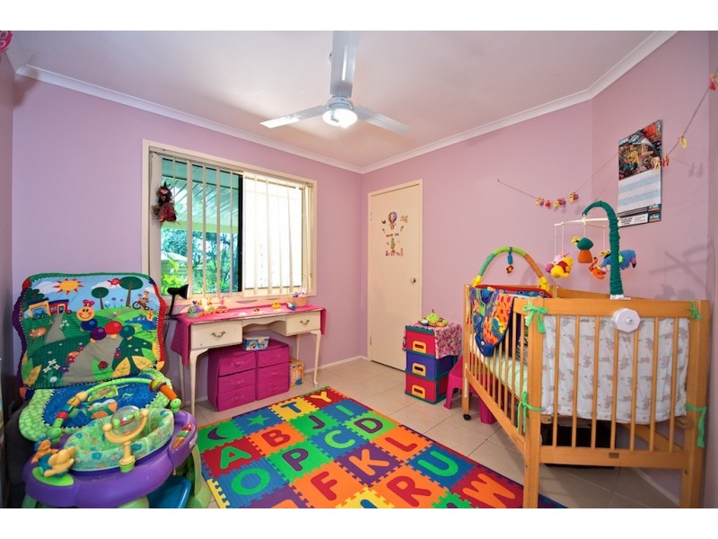 1 Bertrand Ave, Kensington Grove QLD 4341