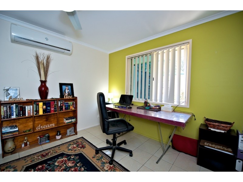 1 Bertrand Ave, Kensington Grove QLD 4341