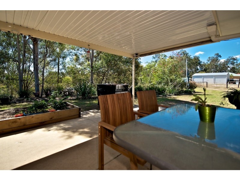 1 Bertrand Ave, Kensington Grove QLD 4341