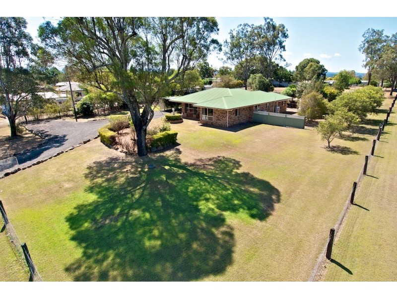 24 Reinbotts Rd, Lowood QLD 4311
