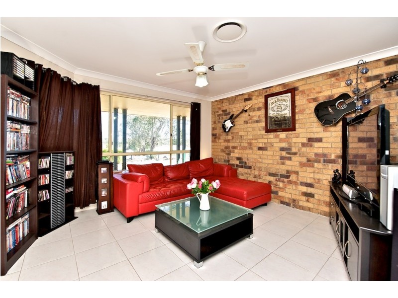 24 Reinbotts Rd, Lowood QLD 4311