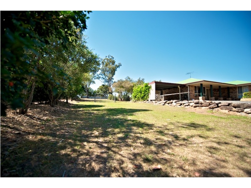 24 Reinbotts Rd, Lowood QLD 4311