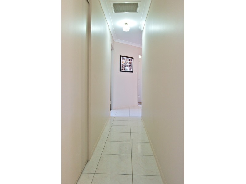 24 Reinbotts Rd, Lowood QLD 4311