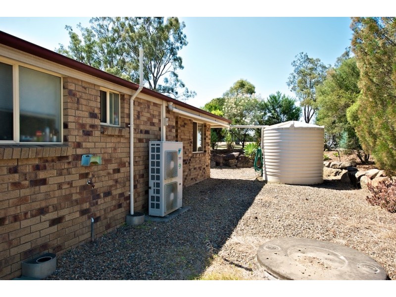 24 Reinbotts Rd, Lowood QLD 4311
