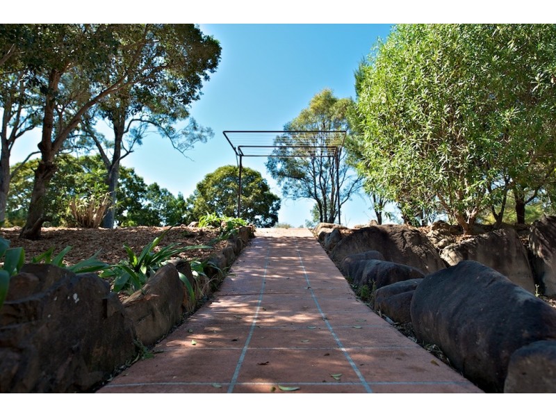 24 Reinbotts Rd, Lowood QLD 4311