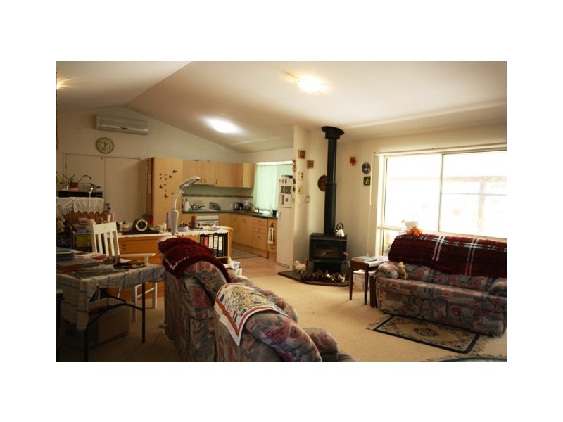 186 Edinburgh Drive, Mount Hallen QLD 4312