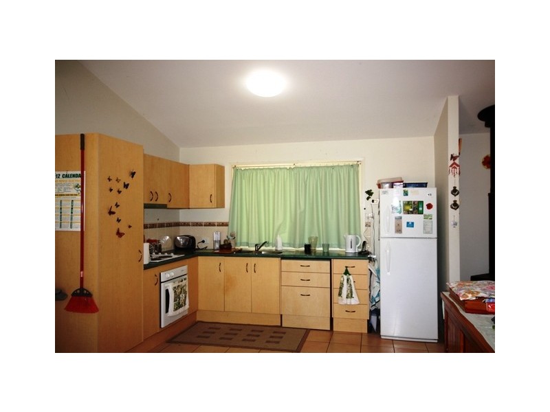 186 Edinburgh Drive, Mount Hallen QLD 4312