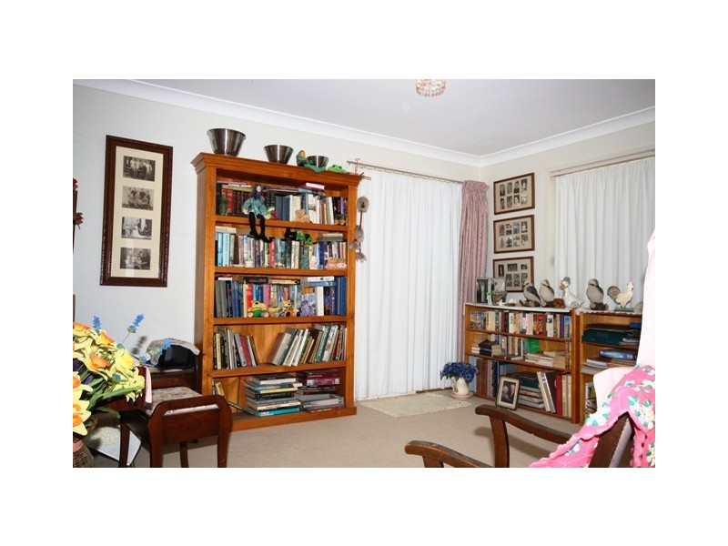 186 Edinburgh Drive, Mount Hallen QLD 4312