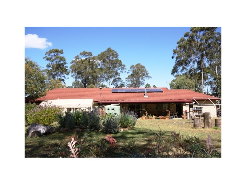 186 Edinburgh Drive, Mount Hallen QLD 4312