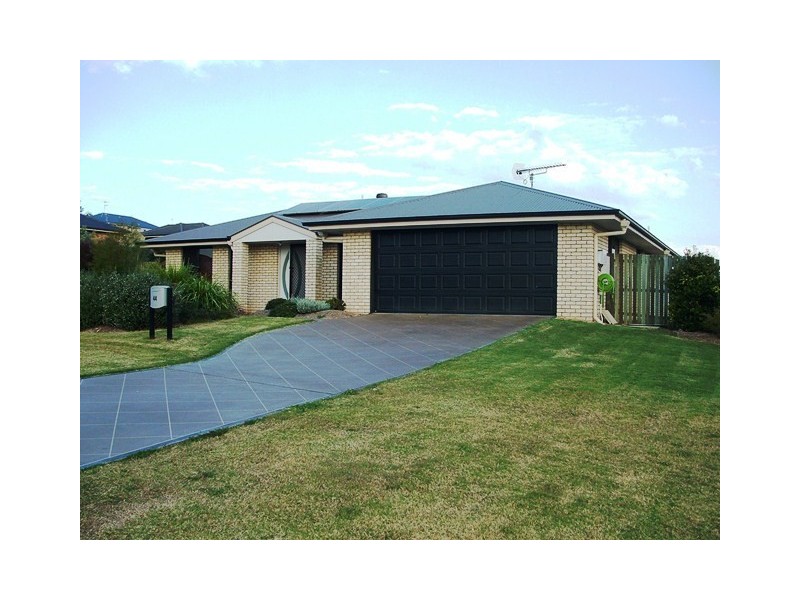 44 Titmarsh Cct, Fernvale QLD 4306