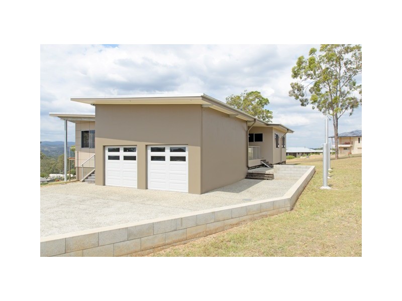 33 Meadow View Rd, Fernvale QLD 4306