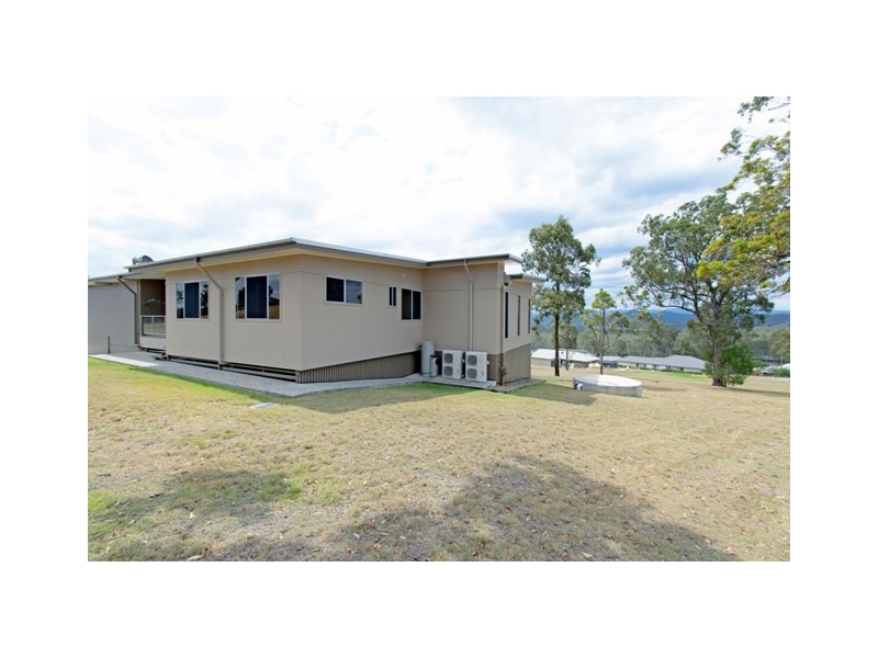 33 Meadow View Rd, Fernvale QLD 4306